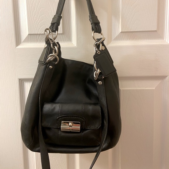 Coach Handbags - Coach bag with removable strap not sure if is vintage super comfy to carry